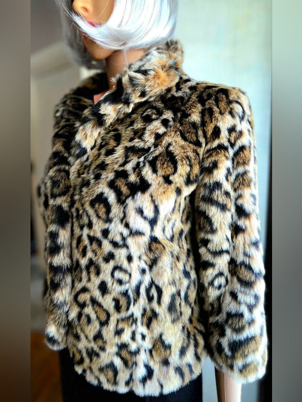 ALLEN B. BY ALLEN SCHWARTZ | Animal Print Faux Fur Cropped Jacket | Small
